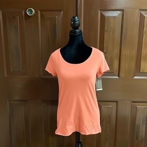 NWT women’s Merona Orange, medium scoop, neck short sleeve T-shirt